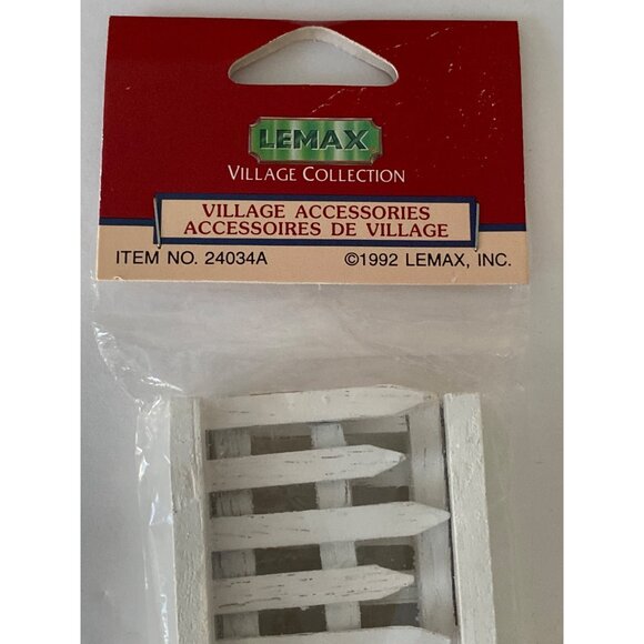 VTG Doll House Miniature Picket Fence Outside Village Decor Accessory Shadow Box - Picture 3 of 13